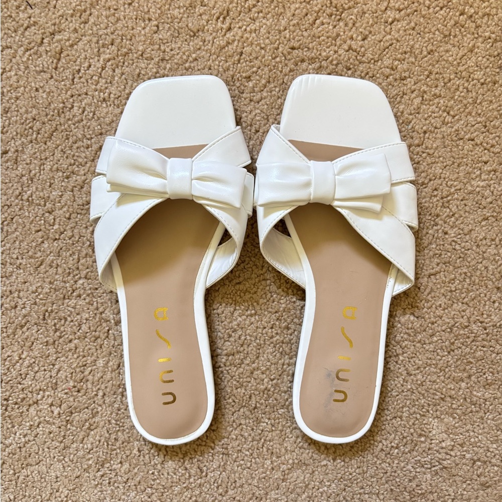 Unisa White Bow Slide Sandals